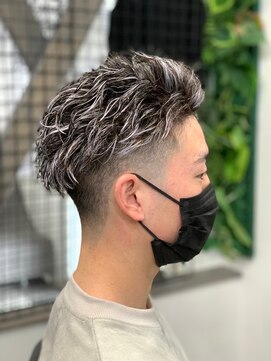 エイトヘアー(Ei8htHair) ホワイトメッシュ