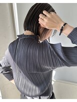 ヘアースタジオゼン アドバンス(hair studio Zen advance)&nbsp;ダークアッシュで表面ベージュのコントラストボブ