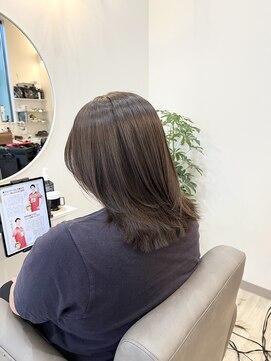 オアシス(oasis) 透明感アッシュ　髪質改善　縮毛矯正　ストレート　ミディアム