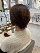 スタジオ アルファプラス 日暮里店(studio α+)&nbsp;ステップボーンカットカットボブショートハイライト白髪ぼかし/