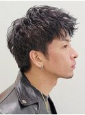 渋谷フェザーパーマフェザーショート大人刈り上げセンターパート
