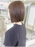 あご下2cm切りっぱなしボブ ベージュカラー
