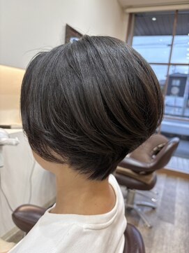 ハンナ(hanna) 小顔ショート