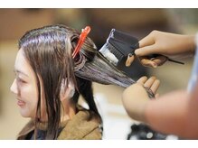 染め方を、ひとつに決めない！なりたい色と髪質から選ぶ、キートスのカラー☆