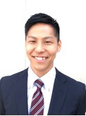 すっきり爽やか好印象な刈り上げスタイル。ビジネスマンにも◎