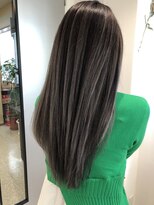 カラ ヘアーサロン(Kala Hair Salon)&nbsp;グレーバレイヤージュ