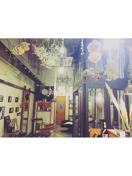 【矢場町徒歩2分】3席だけの癒し空間☆経験豊富なスタイリストが丁寧にゲストの"キレイ"を引き出します◇