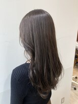 ワンカールでまとまる上品グレージュカラー