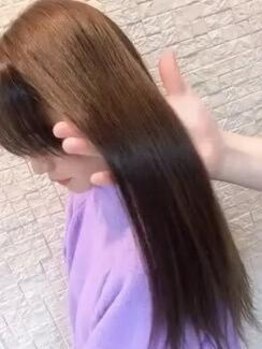 ヴォーグヘアーワークス(VOGUE hairworks)の写真/【荻窪駅南口から30秒☆】水素トリートメントでダメージを軽減！カラーやパーマの後に髪に潤いをプラス♪