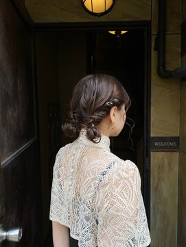 シアー(siar) 結婚式お呼ばれヘア