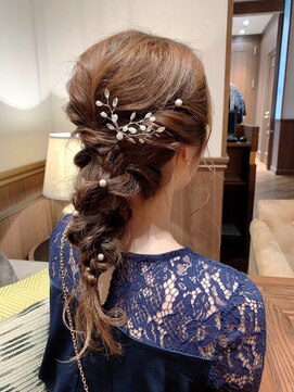 アース 浜松志都呂店(HAIR&MAKE EARTH) 結婚式♪編みおろしスタイル