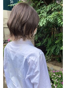 ファーレンピュアスウィート(fahren-pure-suite) 外ハネ☆切りっぱなしミディ