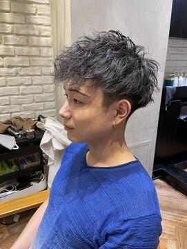 アリエッタ ギンザツー(ARIETTA GINZA2) スパイキーな質感＊ツイスパ×刈り上げマッシュ