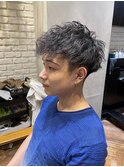 スパイキーな質感*ツイスパ×刈り上げマッシュ