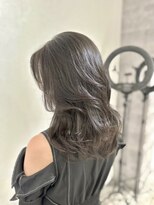 アンダーバーホワイト(_WHITE)&nbsp;オリーブグレイ　ミディアムレイヤー