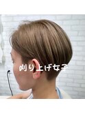 刈り上げ女子