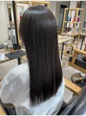 フェミニンロング美髪ストレート