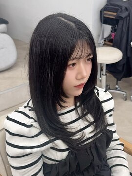 レヴィア(REVIA) レイヤーカット髪質改善トリートメント前髪カット