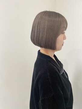 カットアンドトータルビューティ ヴァンキャトル(Cut&Total Beauty VINGT QUATRE) ミルクティーグレージュカラー◎