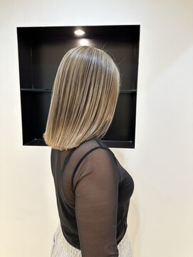 タヤ 大阪上本町店(TAYA) 【バレイヤージュ/ダブルカラー】