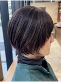 大人ショート/ショートボブ/脱白髪染め/白髪ぼかしハイライト