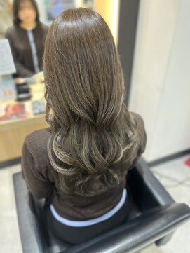 レム 仙台店(L.E.M) 盛れオリーブカラー