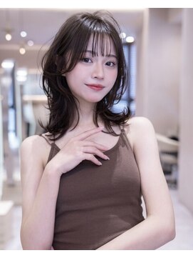 オースティン 調布アミックス(AUSTIN) デザインカラーレイヤーカットウェットヘアオリーブベージュ