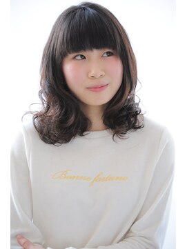 スティル(Steel) しっかりウエーブで 簡単スタイリング