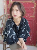 フェザーボブスタイル