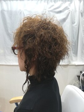 今日は美容院 リタッチパーマでボリューム&無造作ヘア