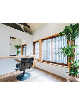 【全席個室の落ち着いた空間】和モダンな空間で過ごす特別なサロンタイム。