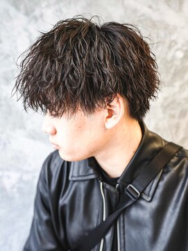 アルファ 新宿(alpha) フェザーパーマ/刈り上げセンターパート/サーフカール[新宿]