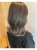 オリーブベージュ×ハイライト