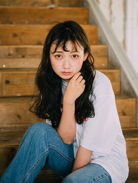 スタリー(Starry) ウェーブロング/20代/30代/40代/ハレマチ通り