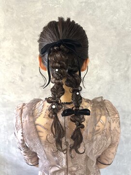 ブレス 横浜(bless) ツインポニーアレンジ