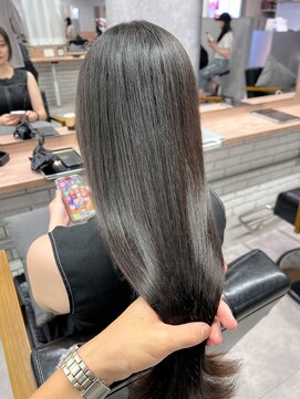 モク(mok) 艶髪ナチュラルグレージュ