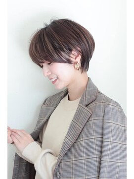 ハピネス クローバー 八木店(Happiness CLOVER) 大人耳かけショート　白髪ぼかし　髪質改善