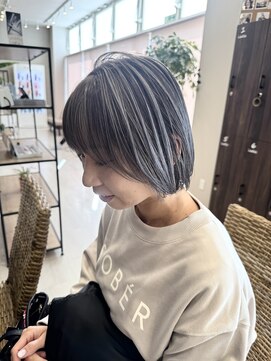 ルシードスタイルサワ(LUCIDO STYLE sawa) ブルーシルバーアッシュブルージュ透明感グラデーションカラー