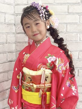 ハウス(HAUS.) 七五三こどもヘアアレンジ3歳７歳髪型編みおろしaya