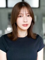 エインアンリー 明治神宮前(AIN.ANLY.) ☆大人ガーリーダークアッシュミディアムレイヤーカット韓国ヘア