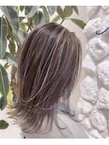 ソーエン バイ ヘッドライト 西葛西店(soen by HEADLIGHT)&nbsp;Moana西葛西#ハイライト#白髪ぼかし