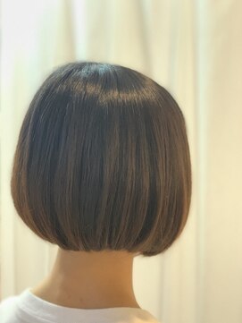 オロ(ORO) 【ORO】前下がりワンレンボブ(さがら)