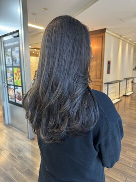 ザック ヴィ(ZACC vie) レイヤーカット/セミロング/艶カラー/学割U24