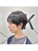 耳掛けショートボブ/襟足束感ショート/アッシュベージュ