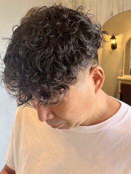 アーティス ココ(Artice.cocco)の写真/髪質やクセを見極めて、あなたに似合うパーマスタイルをご提案！毎日のお手入れも簡単で時短に♪
