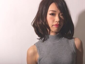 ラディアント 泉南店(Radiant)の写真/頭皮と髪への負担が少ない薬剤、艶を与えるトリートメント取り扱い◎最高級ヘアカラーもご用意しております