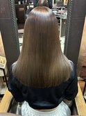 微粒子が浸透して髪を修復しながら縮毛矯正＋くすみベージュ♪