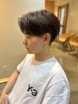 ソウスシア(SOURCE cia)&nbsp;刈り上げセンターパート×ニュアンスパーマ【佐藤和弥】