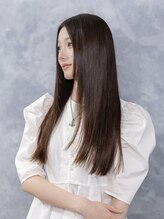 【柔らかく動く】自然な仕上がりにこだわる縮毛