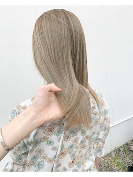 テンション(tension) ２ブリーチカラーミルクティベージュ札幌駅大通駅バスセンター駅